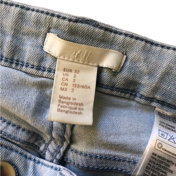 H&M High Rise Shorts - Picture 3 of 3